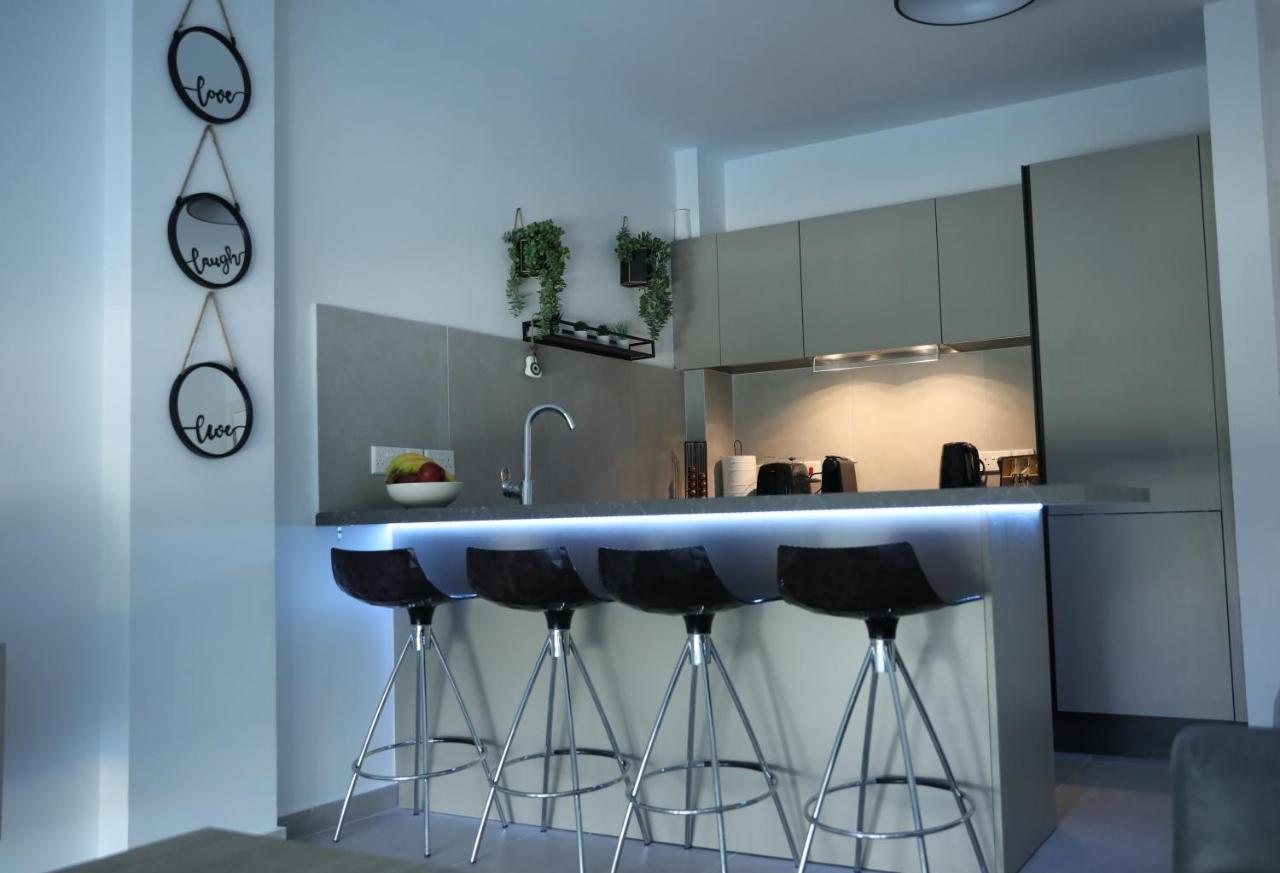 Lovely Cozy One Bedroom Suite With Pool プロタラス エクステリア 写真