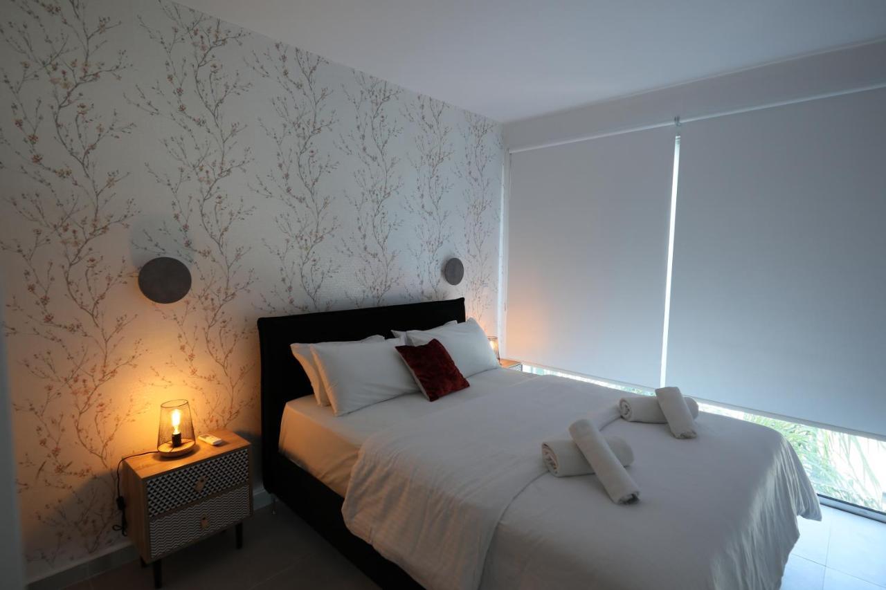 Lovely Cozy One Bedroom Suite With Pool プロタラス エクステリア 写真